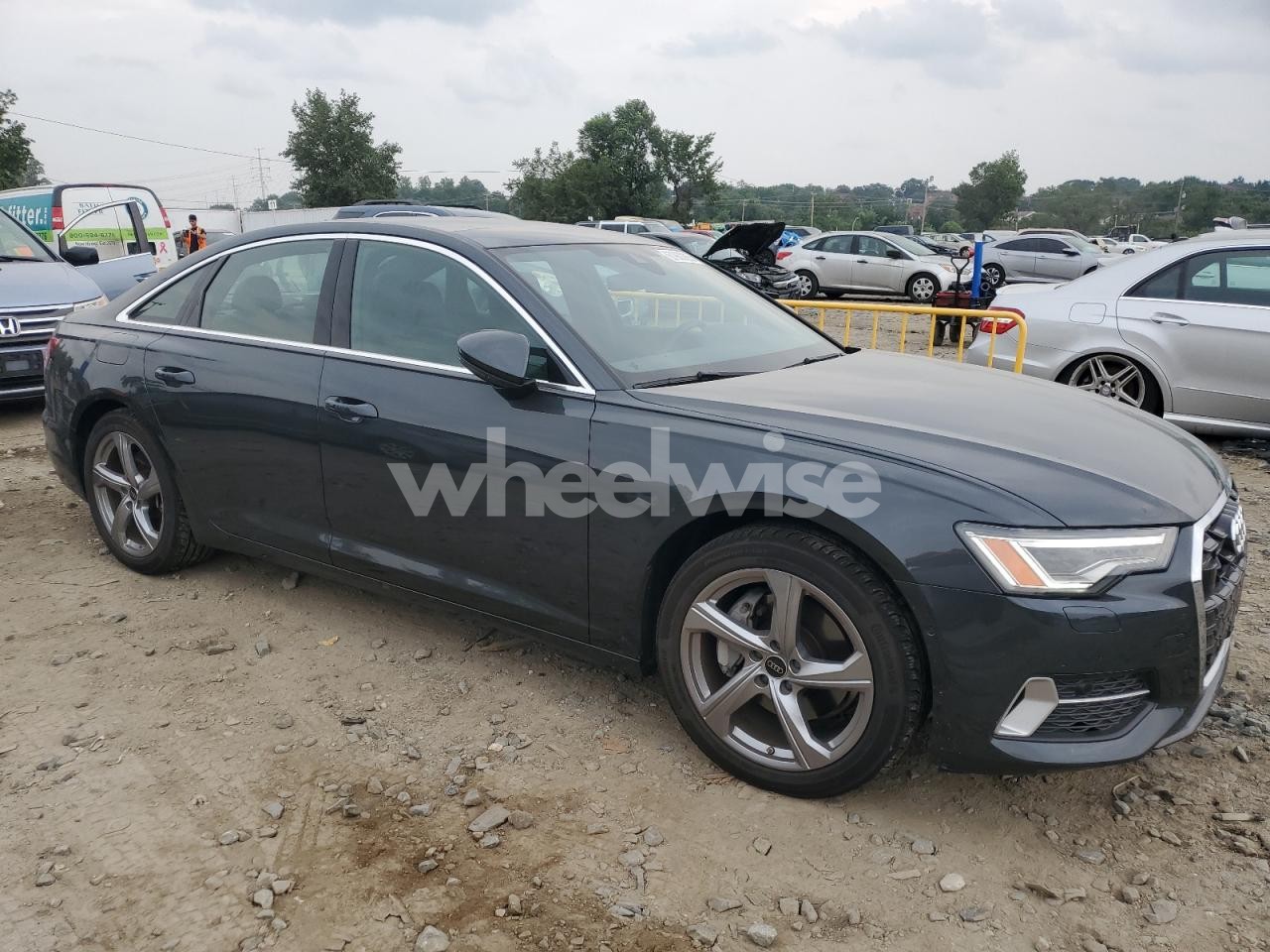 Photo 4 of 2024 AUDI A6 PREMIUM PLUS (VIN WAUE3BF24RN033078)