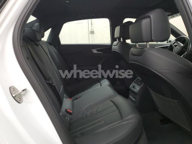 Photo 9 of 2024 AUDI A4 PREMIUM PLUS 45 N/A (VIN WAUEAAF42RN005538)