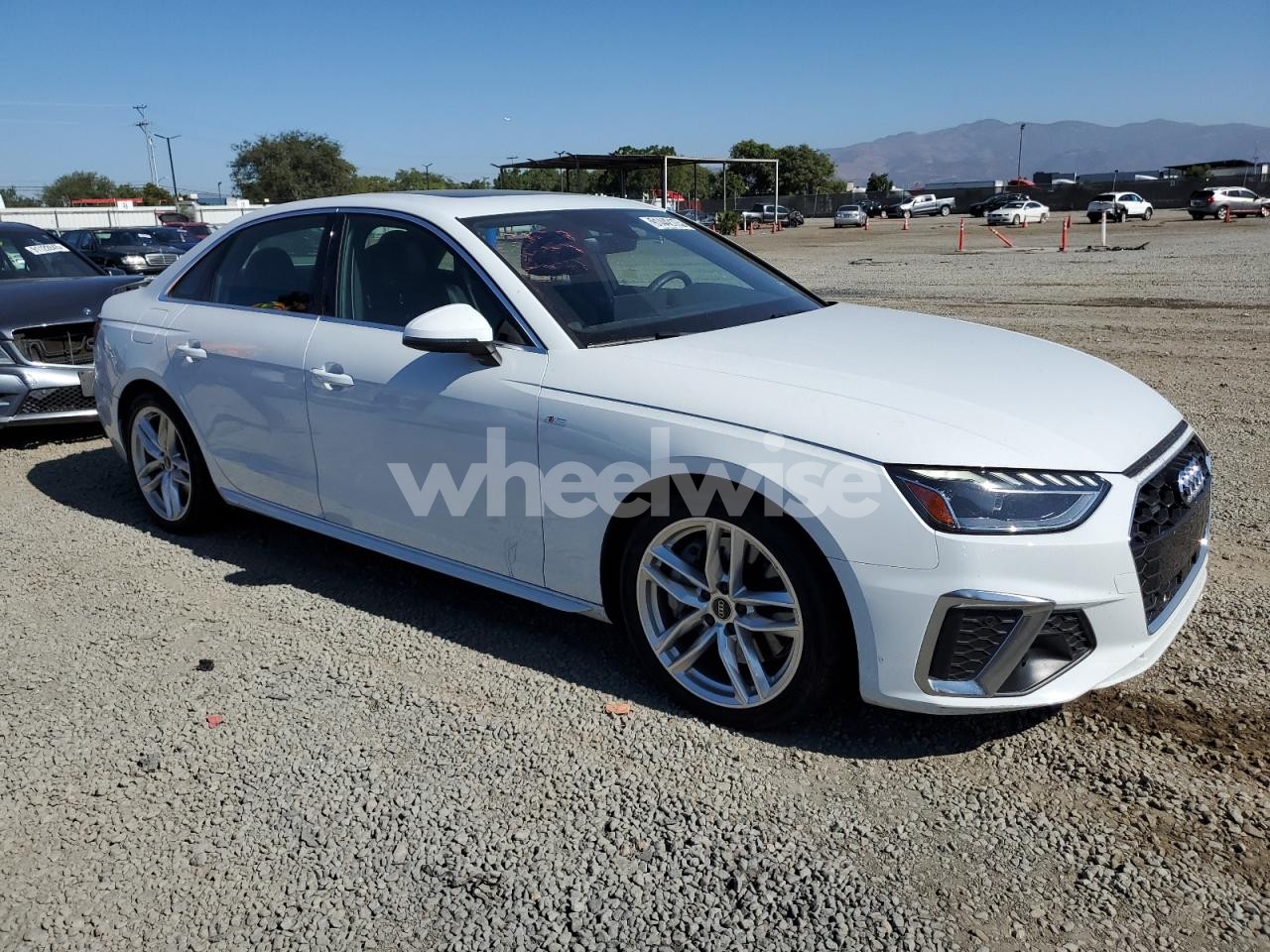Photo 4 of 2023 AUDI A4 PREMIUM PLUS 45 (VIN WAUEAAF44PN001083)
