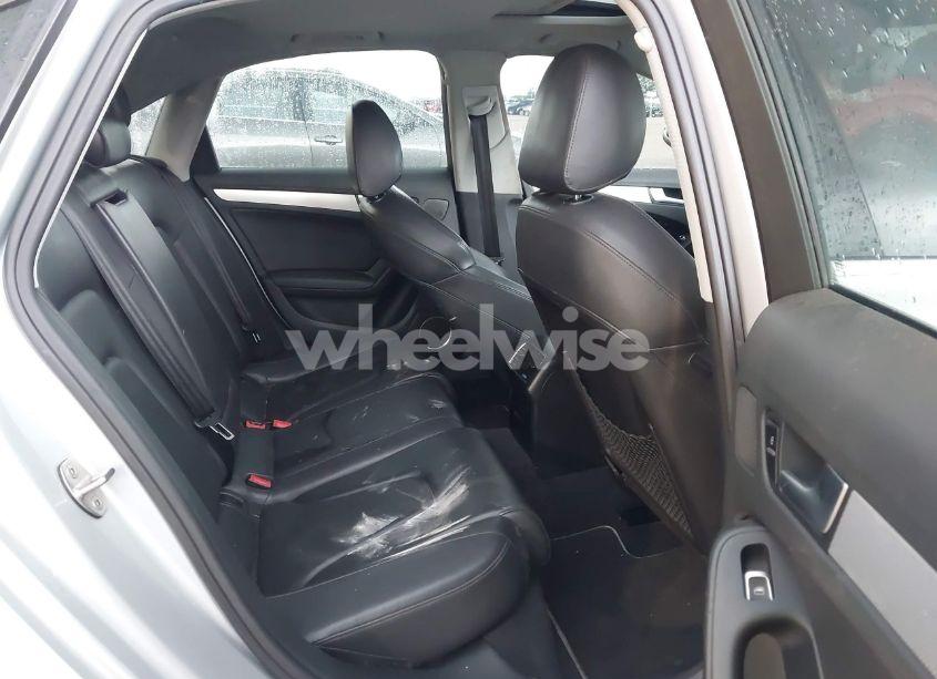 Photo 8 of 2013 Audi A4 2.0T PREMIUM (VIN WAUEFAFLXDN042130)