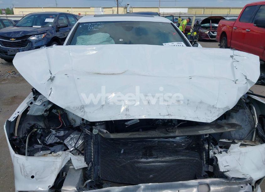 Photo 12 of 2018 Audi A4 2.0T PREMIUM/2.0T TECH PREMIUM (VIN WAUENAF42JA139109)