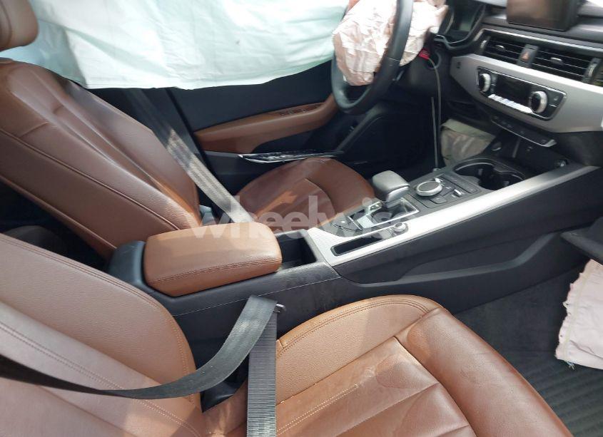 Photo 5 of 2018 Audi A4 2.0T PREMIUM/2.0T TECH PREMIUM (VIN WAUENAF42JA139109)