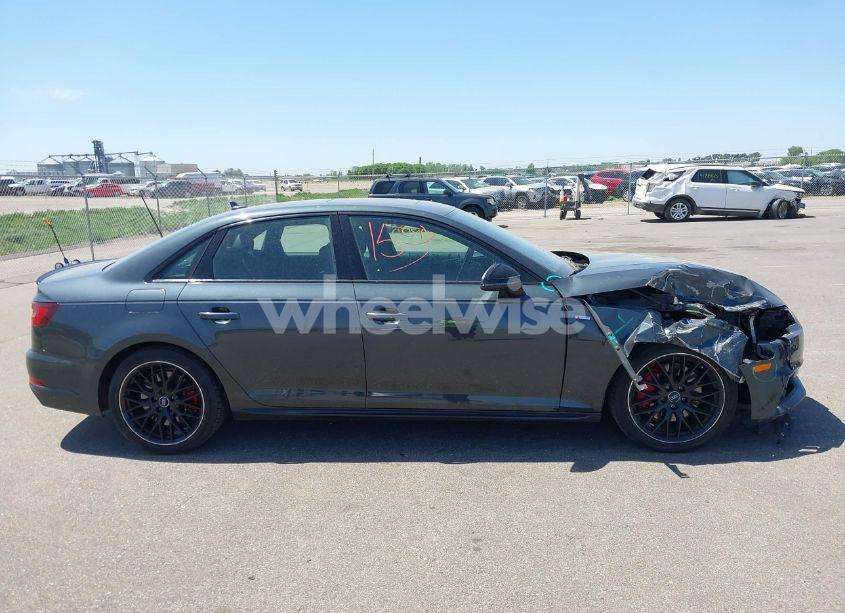 Photo 13 of 2018 Audi A4 2.0T PREMIUM/2.0T TECH PREMIUM (VIN WAUENAF42JN002485)