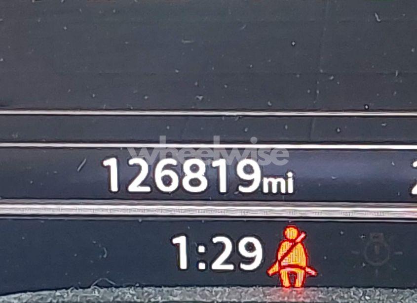 Photo 15 of 2018 Audi A4 2.0T PREMIUM/2.0T TECH PREMIUM (VIN WAUENAF42JN002485)