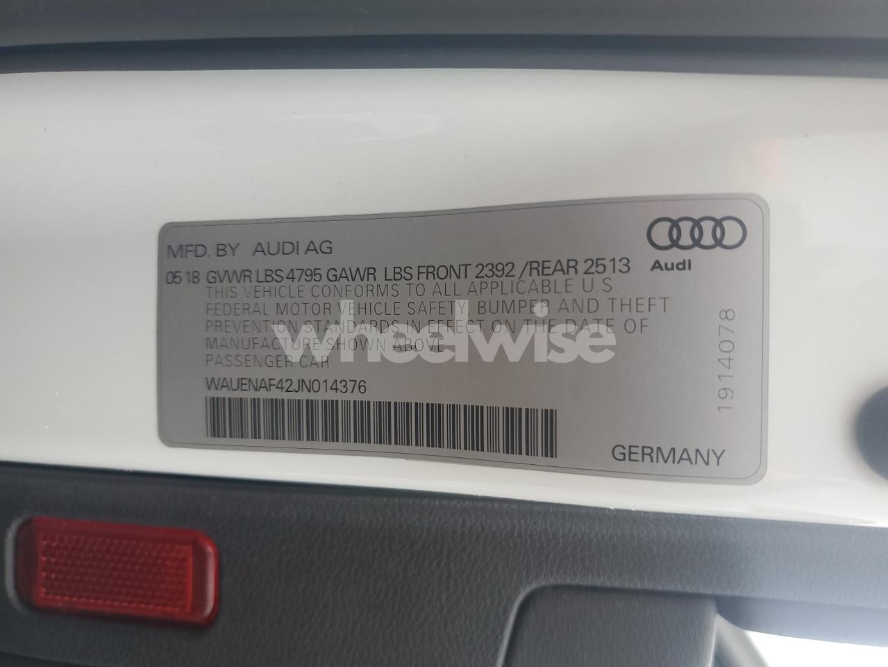 Photo 13 of 2018 AUDI A4 PREMIUM PLUS (VIN WAUENAF42JN014376)