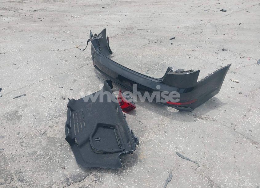 Photo 12 of 2018 Audi A4 2.0T PREMIUM/2.0T TECH PREMIUM (VIN WAUENAF46JA110860)