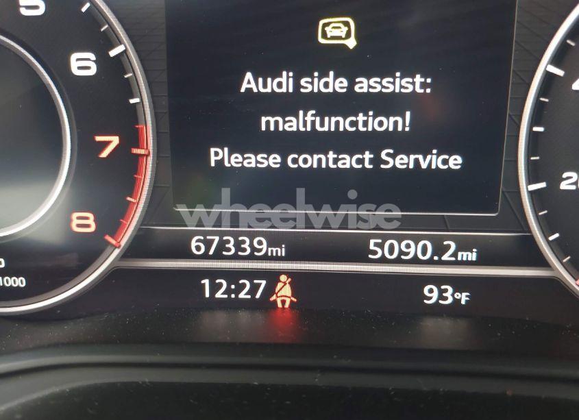 Photo 16 of 2018 Audi A4 2.0T PREMIUM/2.0T TECH PREMIUM (VIN WAUENAF46JA110860)