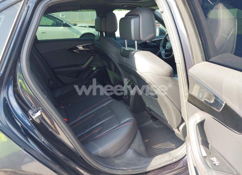 Photo 8 of 2018 Audi A4 (VIN WAUENAF48JA061984)