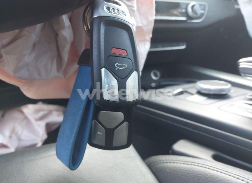 Photo 11 of 2018 Audi A4 2.0T PREMIUM/2.0T TECH PREMIUM (VIN WAUENAF4XJN009801)