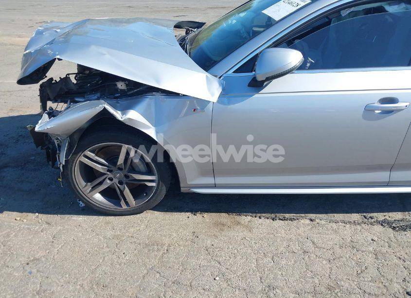 Photo 18 of 2018 Audi A4 2.0T PREMIUM/2.0T TECH PREMIUM (VIN WAUENAF4XJN009801)