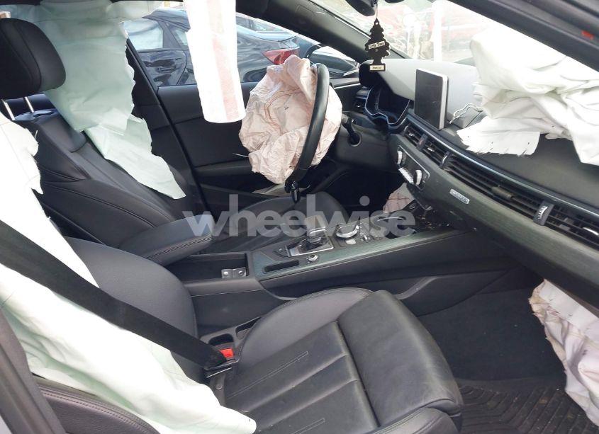 Photo 5 of 2018 Audi A4 2.0T PREMIUM/2.0T TECH PREMIUM (VIN WAUENAF4XJN009801)