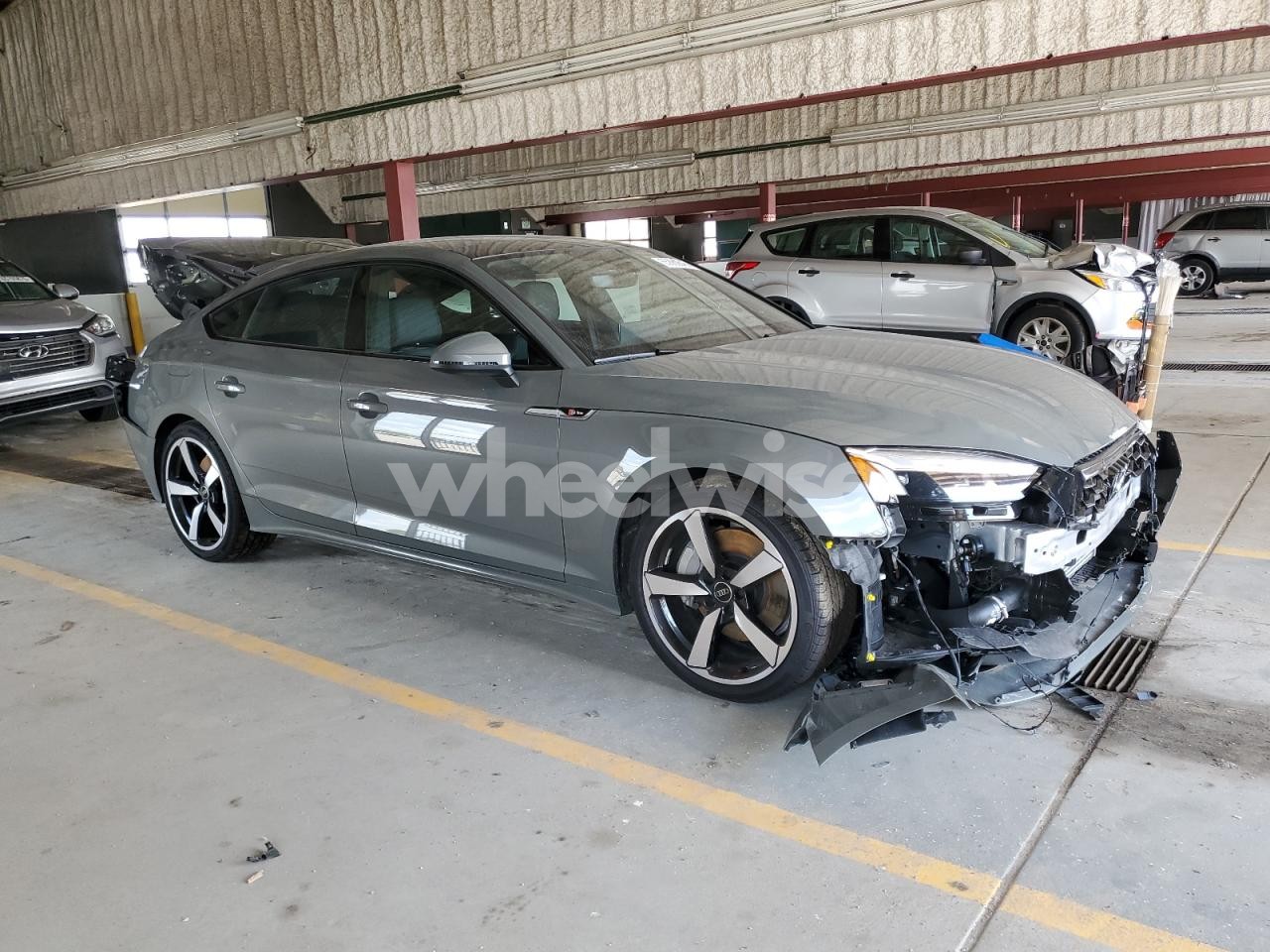 Photo 4 of 2025 AUDI A5 PREMIUM PLUS 45 (VIN WAUFACF56SA012109)