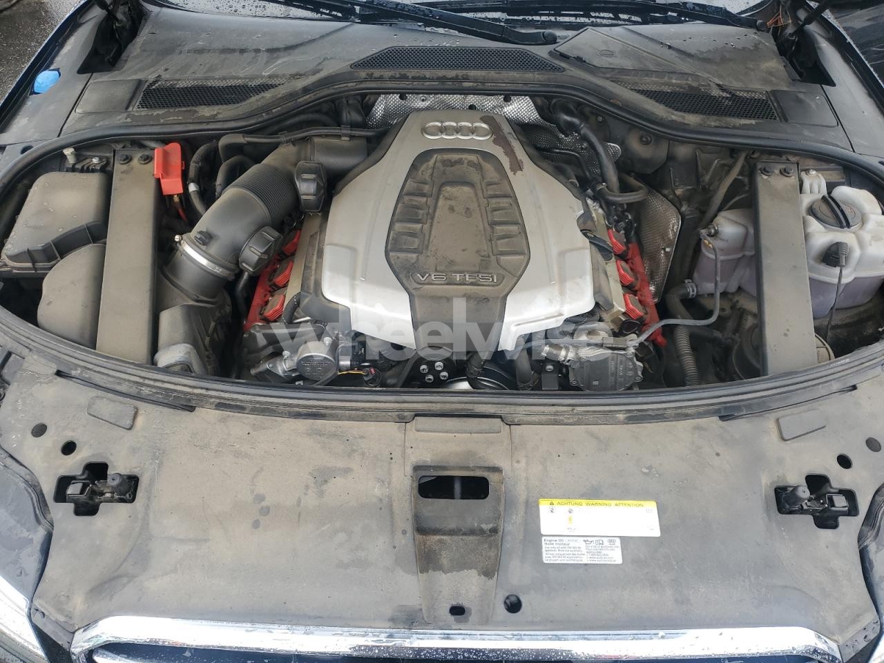 Photo 11 of 2015 AUDI A8 QUATTRO N/A (VIN WAUJGAFD4FN006456)