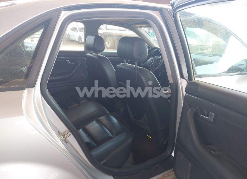 Photo 8 of 2004 Audi A4 1.8T (VIN WAULC68E94A129729)