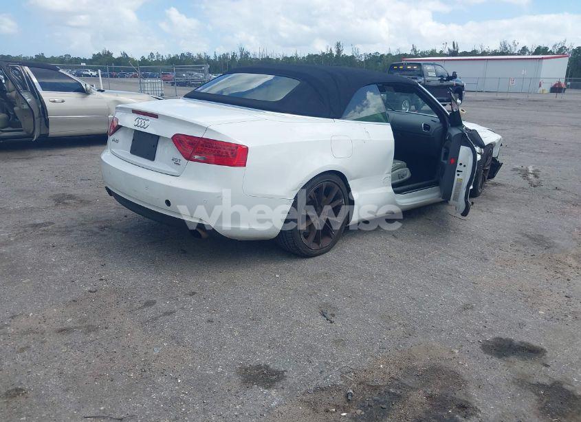 Photo 4 of 2013 Audi A5 2.0T PREMIUM (VIN WAULFAFH0DN013058)