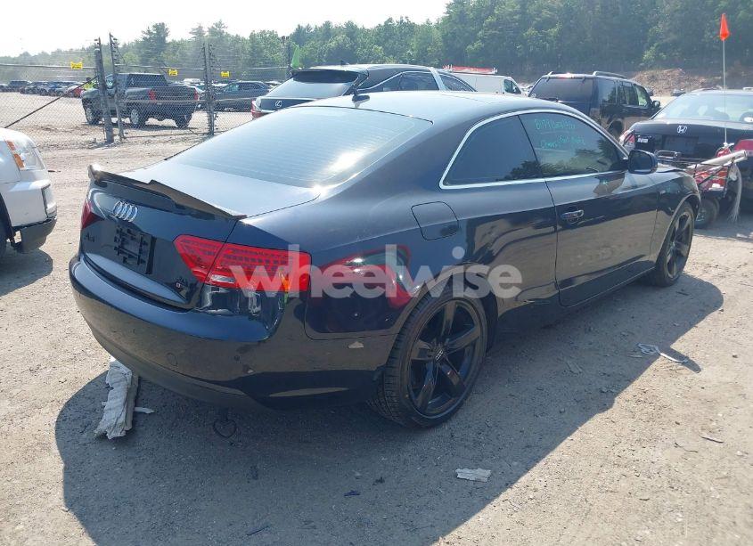 Photo 4 of 2013 Audi A5 2.0T PREMIUM (VIN WAULFAFR2DA035563)