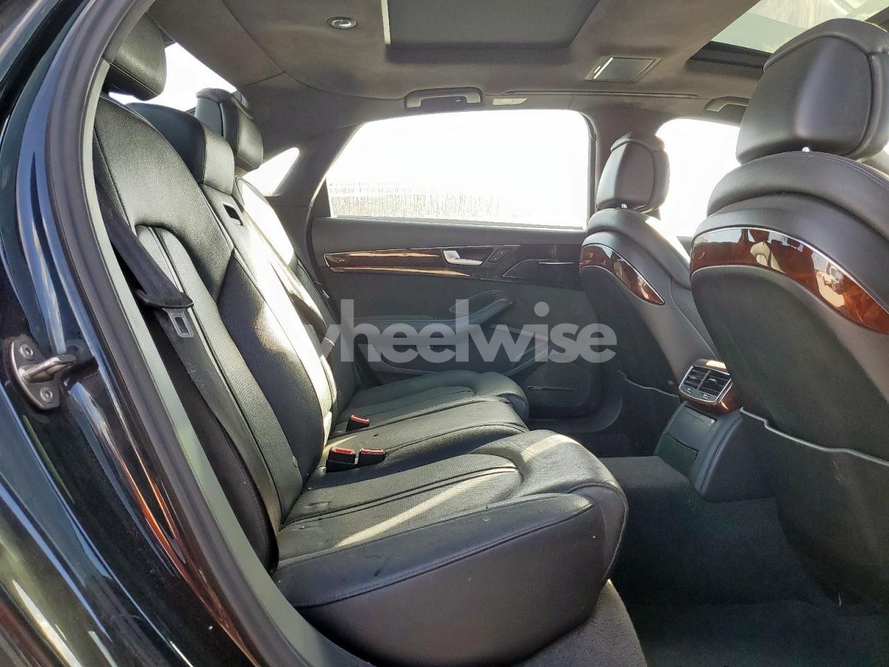 Photo 10 of 2012 AUDI A8 L QUATTRO (VIN WAURVAFDXCN017238)