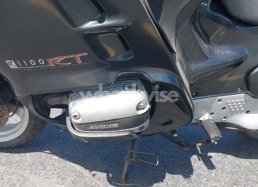 Photo 9 of 1998 Bmw R1100 RT (VIN WB10418A9WZC63471)