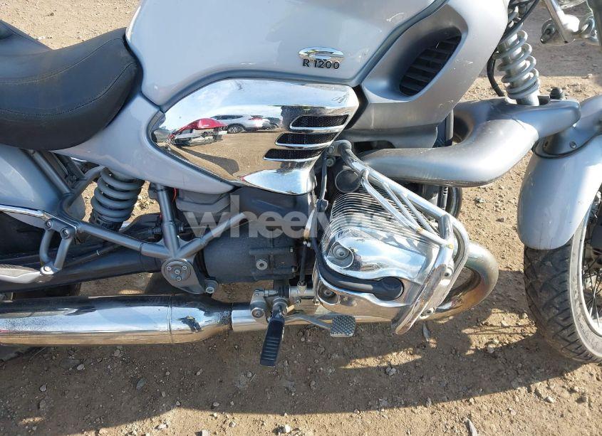 Photo 8 of 2000 Bmw R1200 C (VIN WB10434A4YZA64526)
