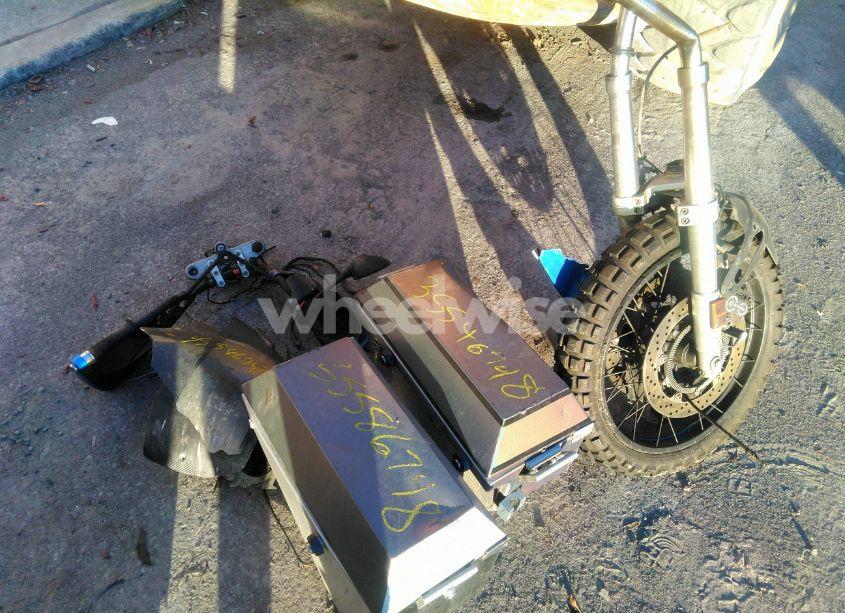 Photo 11 of 2000 Bmw R1150 GS (VIN WB10495A9YZE50912)