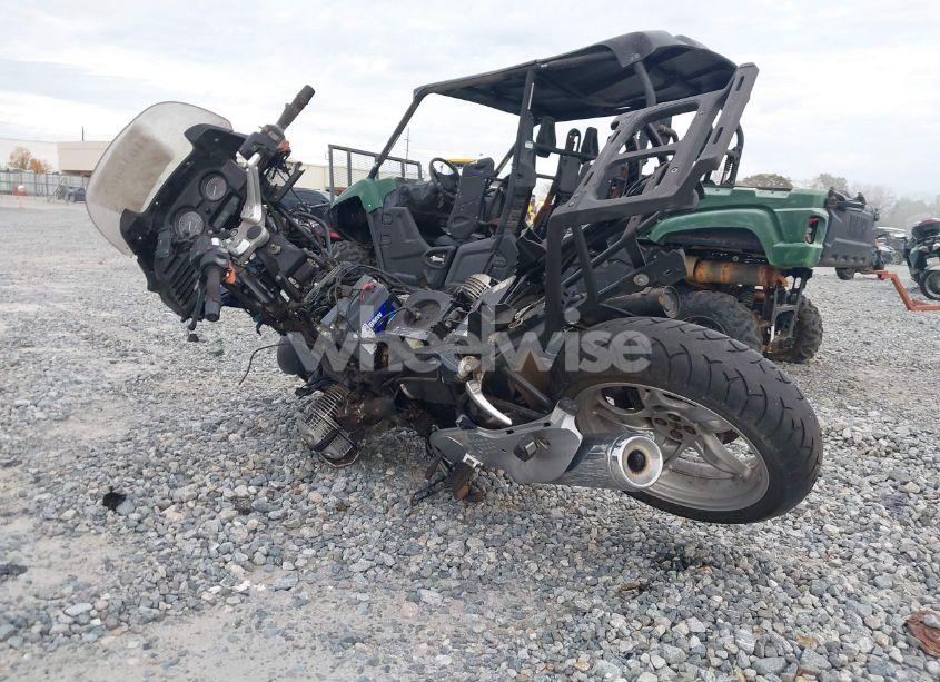 Photo 3 of 2004 Bmw R1150 RT (VIN WB10499A64ZE92622)