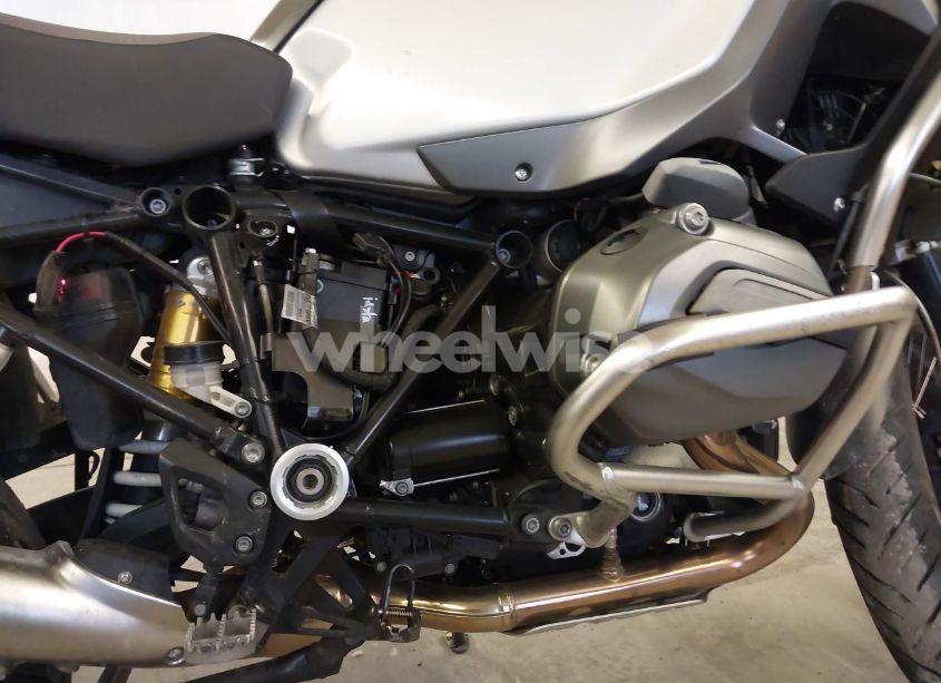 Photo 8 of 2015 Bmw R1200 GS ADVENTURE (VIN WB10A1203FZ097177)