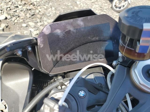 Photo 3 of 2022 BMW S 1000 RR (VIN WB10E2309N6F39150)