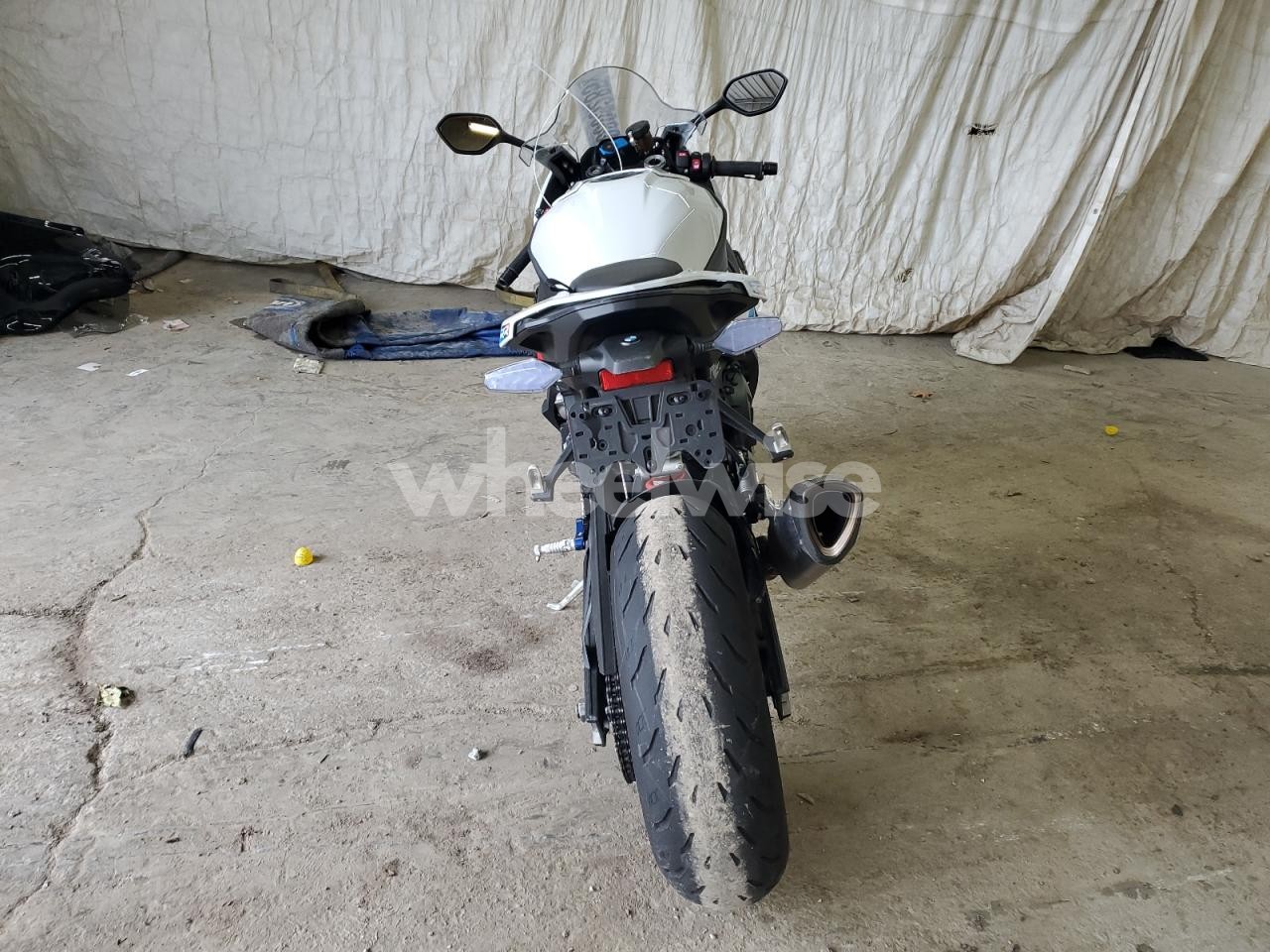 Photo 4 of 2024 BMW S 1000 RR (VIN WB10E6305R6J72998)