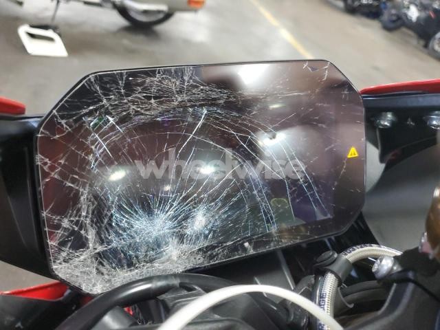 Photo 3 of 2024 BMW S 1000 RR (VIN WB10E6305R6K70252)