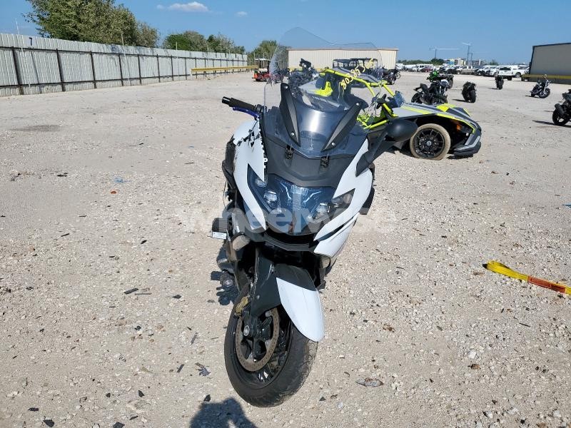 Photo 2 of 2024 BMW K1600 GT (VIN WB10F2303R6J47975)