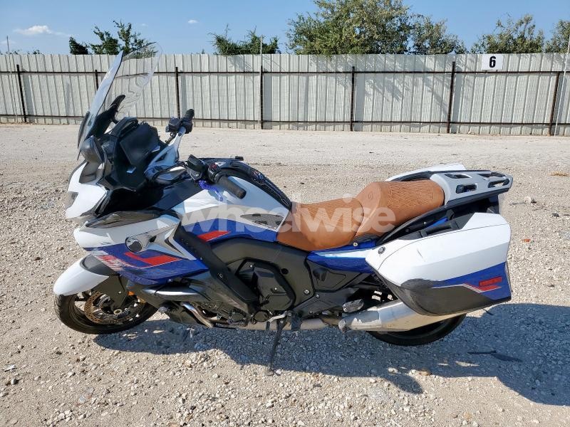 Photo 3 of 2024 BMW K1600 GT (VIN WB10F2303R6J47975)