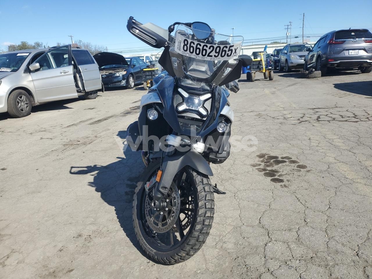 Photo 2 of 2024 BMW R 1300 GS (VIN WB10M2305R6J56750)