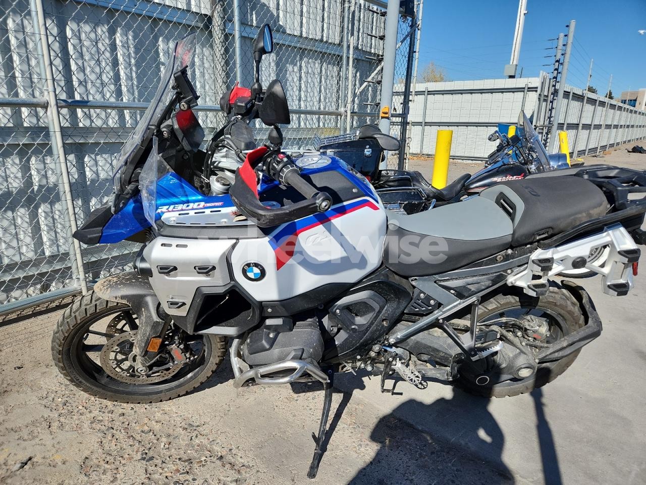 Photo 3 of 2025 BMW R 1300 GS ADVENTURE (VIN WB10M3301S6K84656)