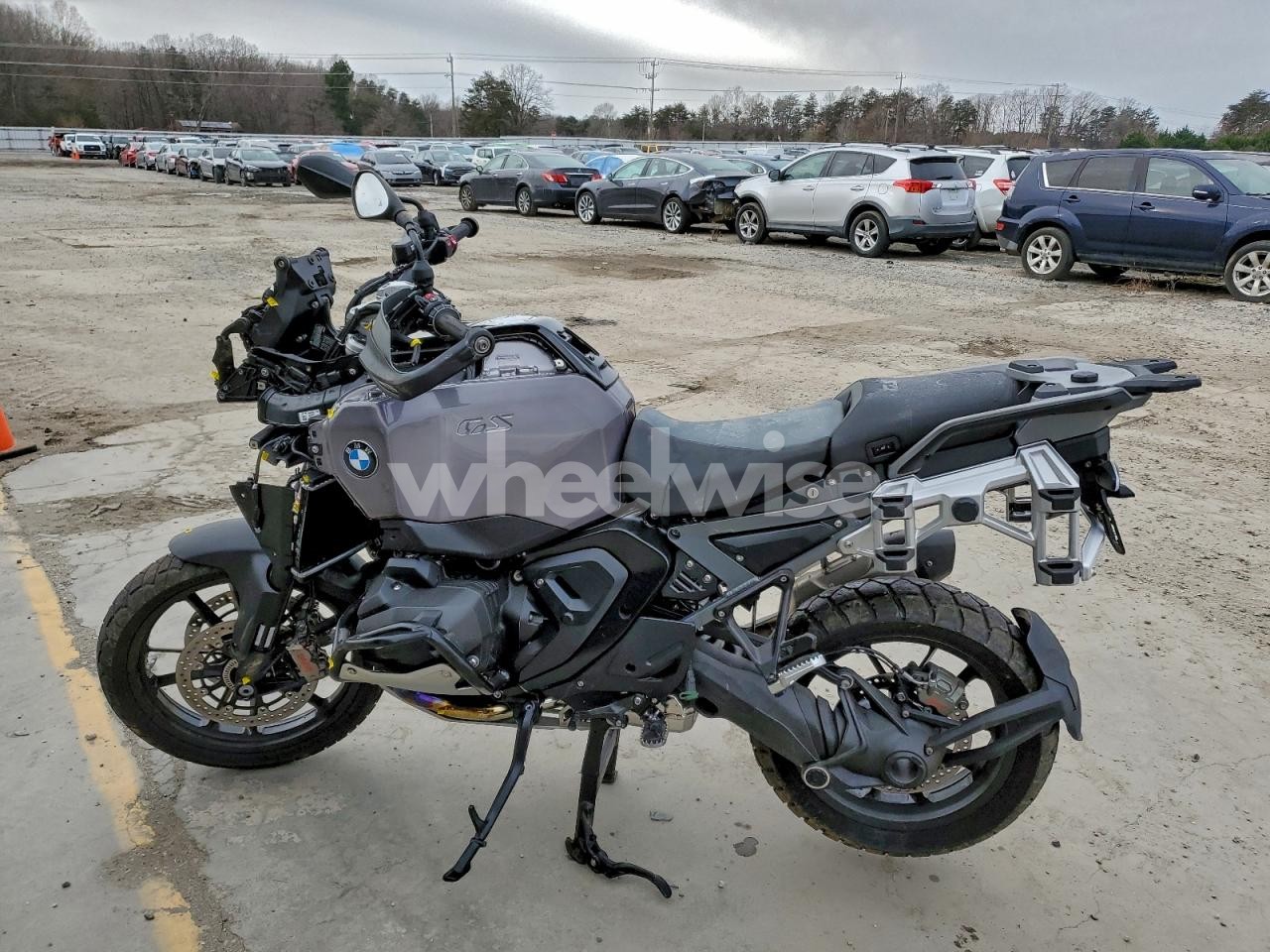 Photo 3 of 2025 BMW R 1300 GS ADVENTURE (VIN WB10M3303S6K82343)