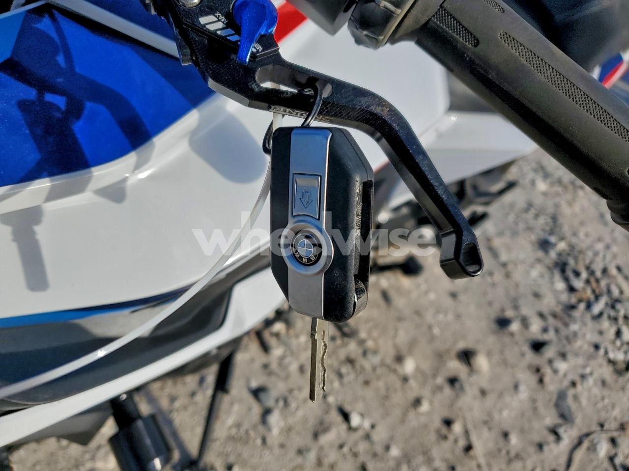 Photo 8 of 2024 BMW S 1000 XR (VIN WB10P1309R6J66232)