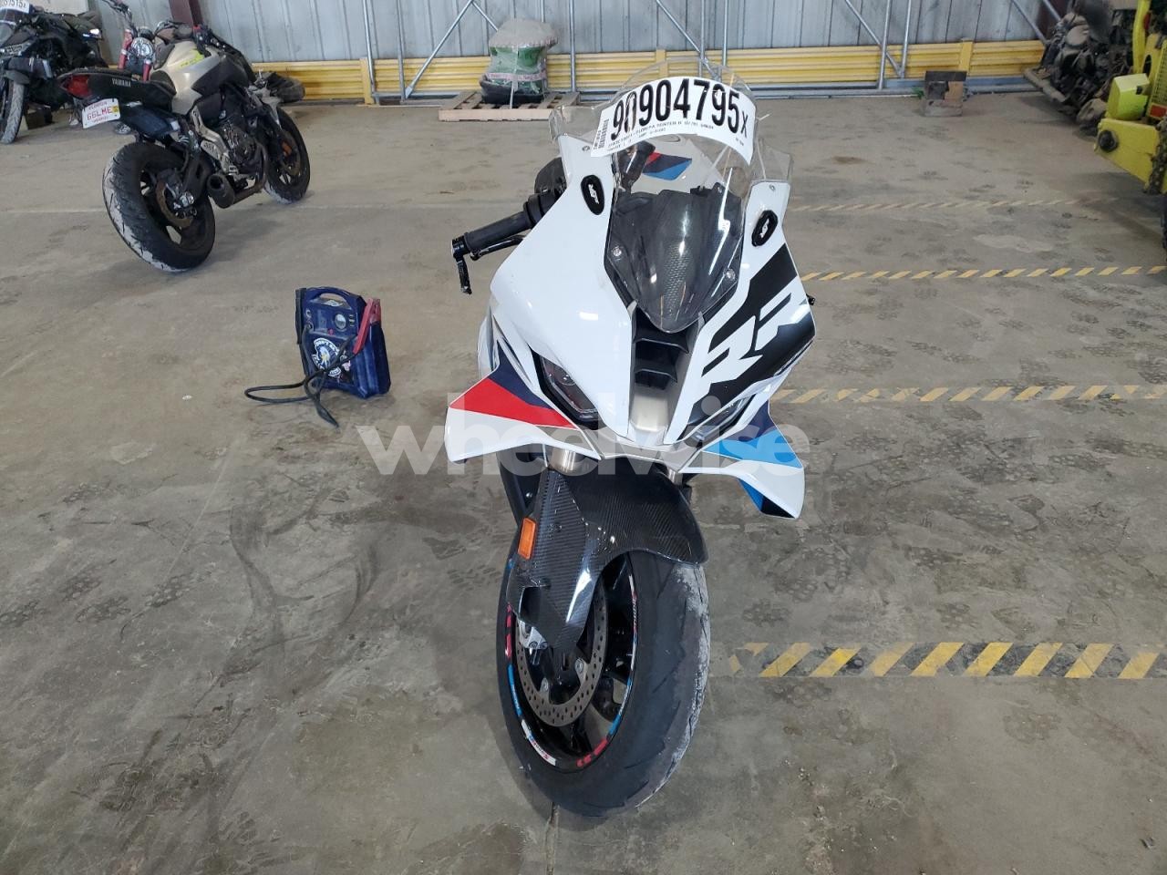 Photo 2 of 2025 BMW S 1000 RR (VIN WB10P2300S6L62491)