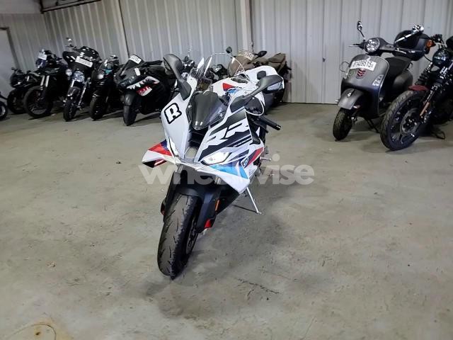 Photo 2 of 2025 BMW S 1000 RR (VIN WB10P2307S6L03812)