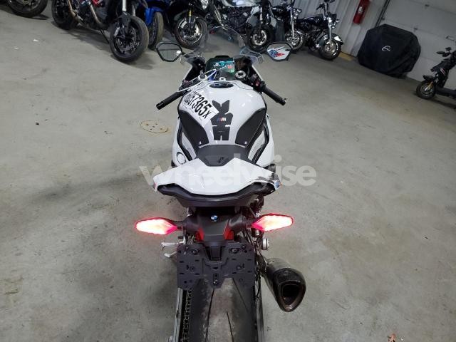 Photo 3 of 2025 BMW S 1000 RR (VIN WB10P2307S6L03812)