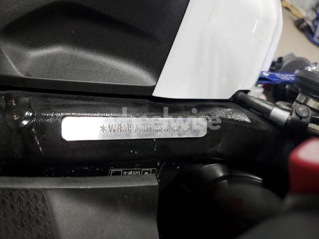 Photo 6 of 2025 BMW S 1000 RR (VIN WB10P2307S6L03812)