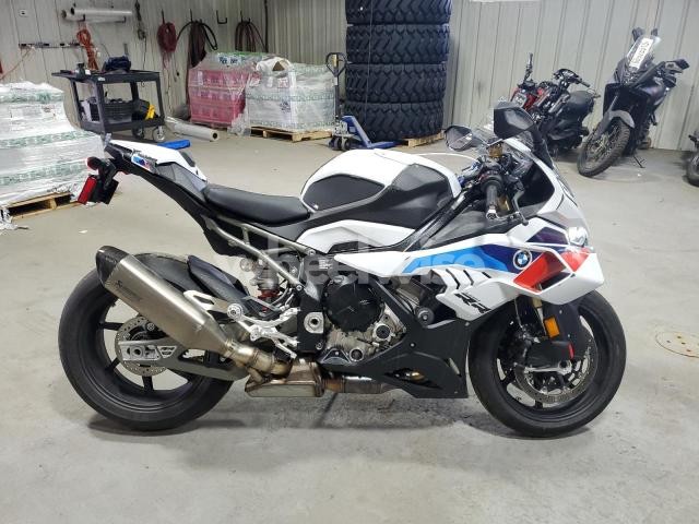 Photo 9 of 2025 BMW S 1000 RR (VIN WB10P2307S6L03812)