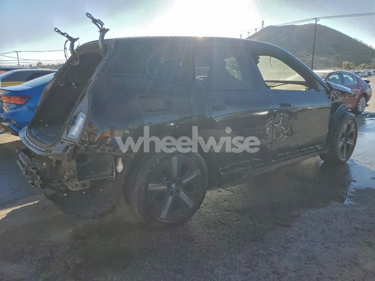 Photo 3 of 2024 BMW IX XDRIVE50 (VIN WB523CF00RCN39234)