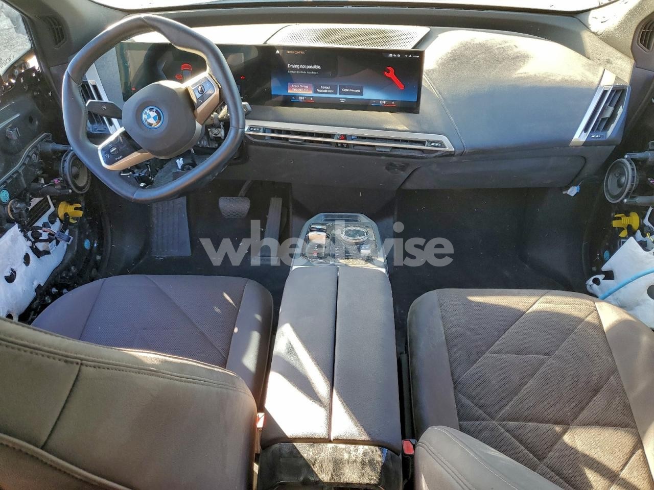 Photo 8 of 2024 BMW IX XDRIVE50 (VIN WB523CF00RCN39234)