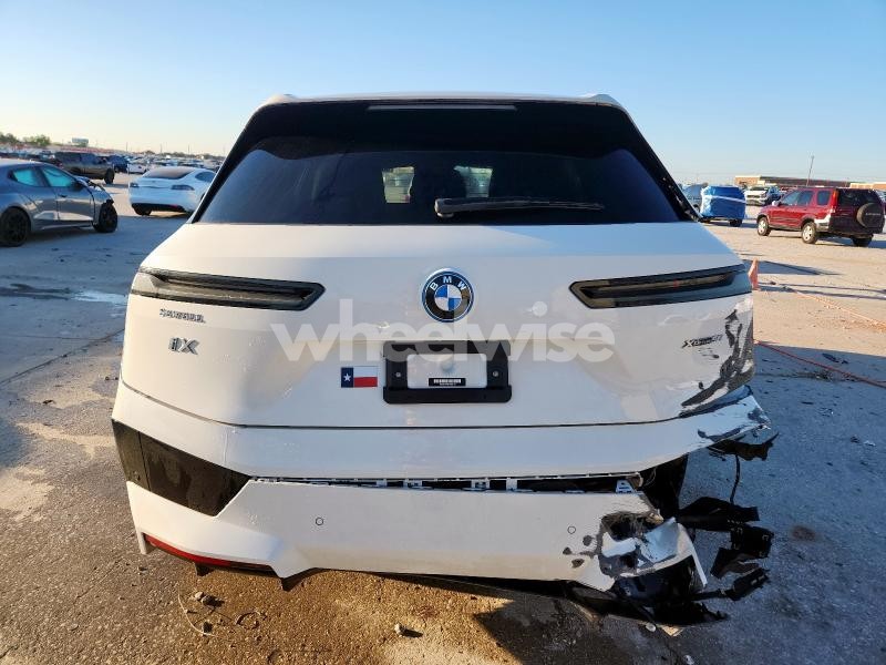 2023 BMW IX XDRIVE50 (VIN WB523CF02PCM03152) main photo