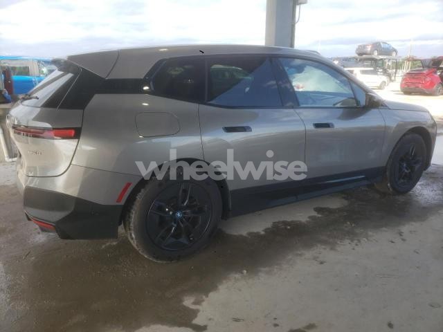 Photo 3 of 2024 BMW IX XDRIVE50 (VIN WB523CF02RCP88358)
