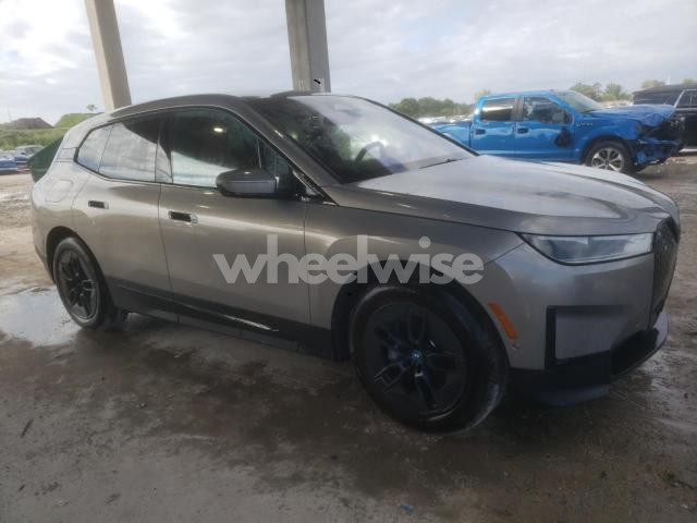 Photo 4 of 2024 BMW IX XDRIVE50 (VIN WB523CF02RCP88358)