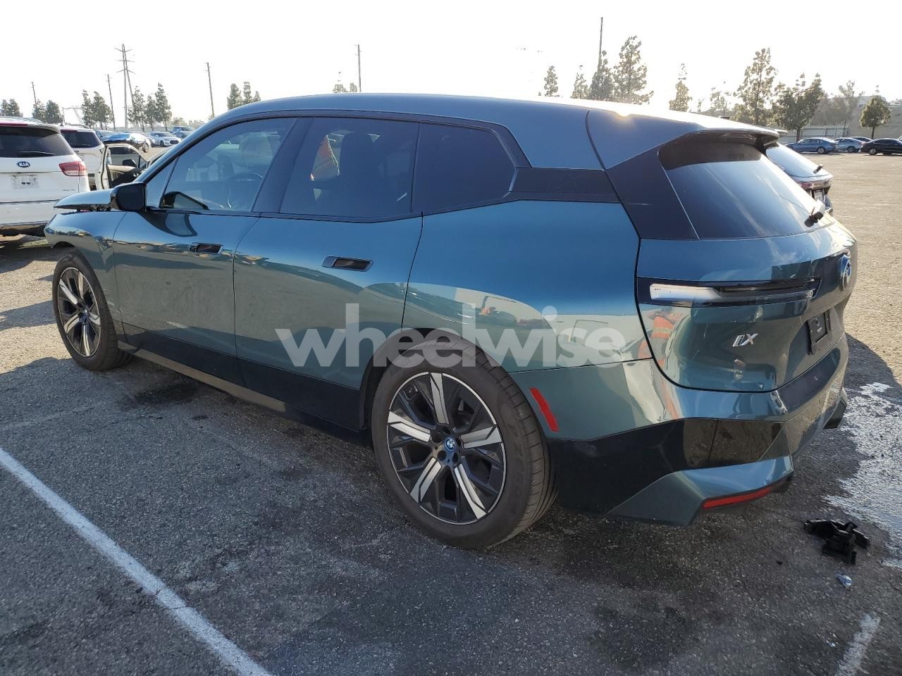 Photo 2 of 2023 BMW IX XDRIVE50 (VIN WB523CF03PCM54871)