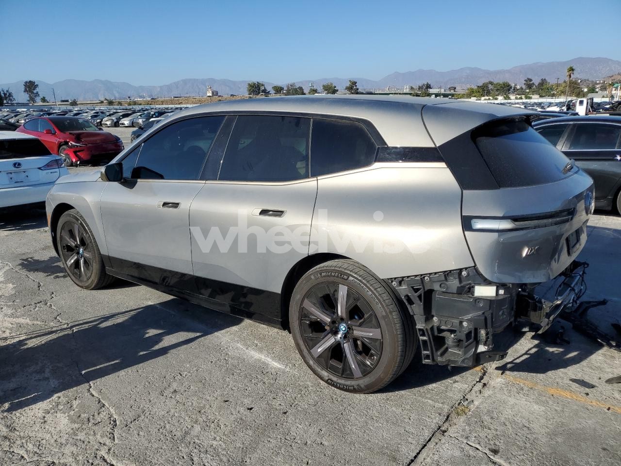 Photo 2 of 2024 BMW IX XDRIVE50 (VIN WB523CF03RCR16574)