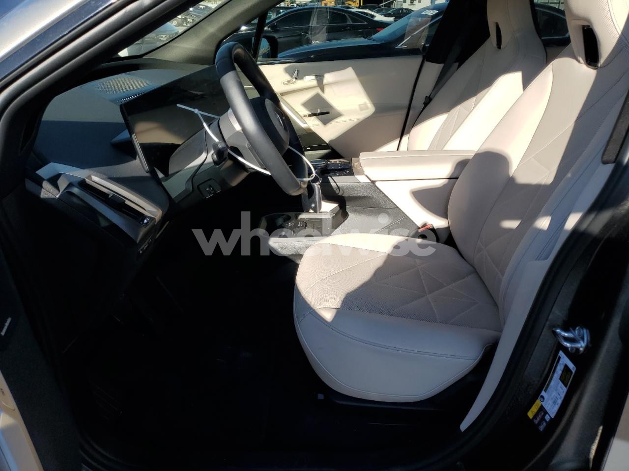 Photo 7 of 2024 BMW IX XDRIVE50 (VIN WB523CF03RCR16574)