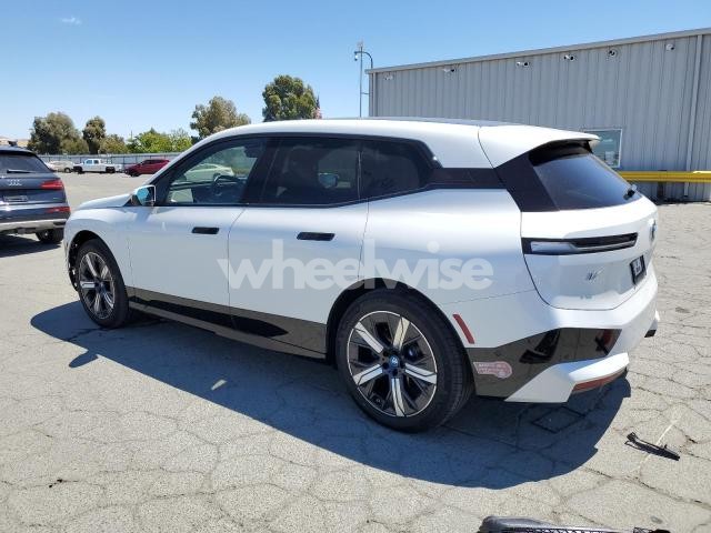 2024 BMW IX XDRIVE50 (VIN WB523CF07RCP98948) main photo