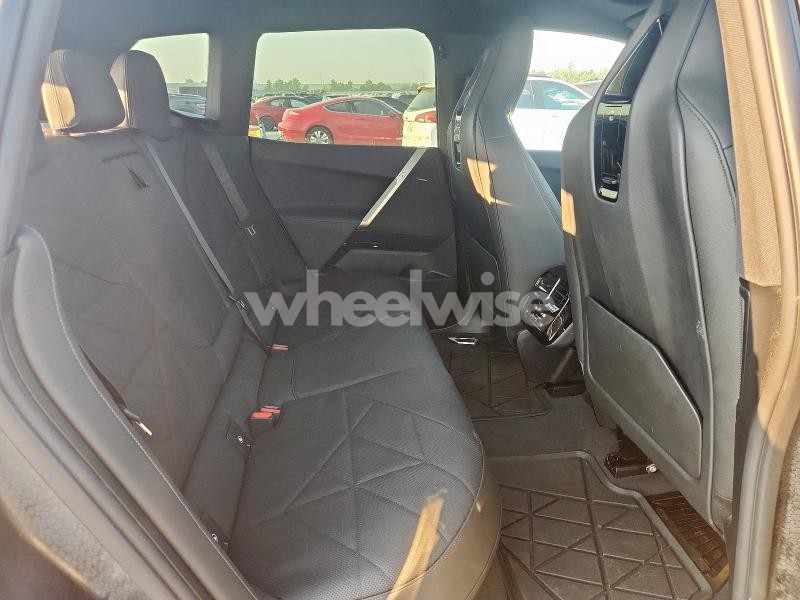 Photo 3 of 2025 BMW IX XDRIVE50 (VIN WB523CF08SCS46185)